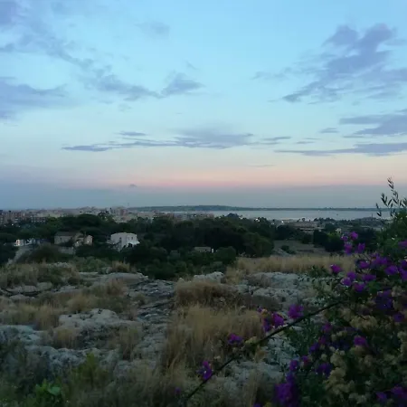 Apartment A Due Passi Dal Teatro Greco *